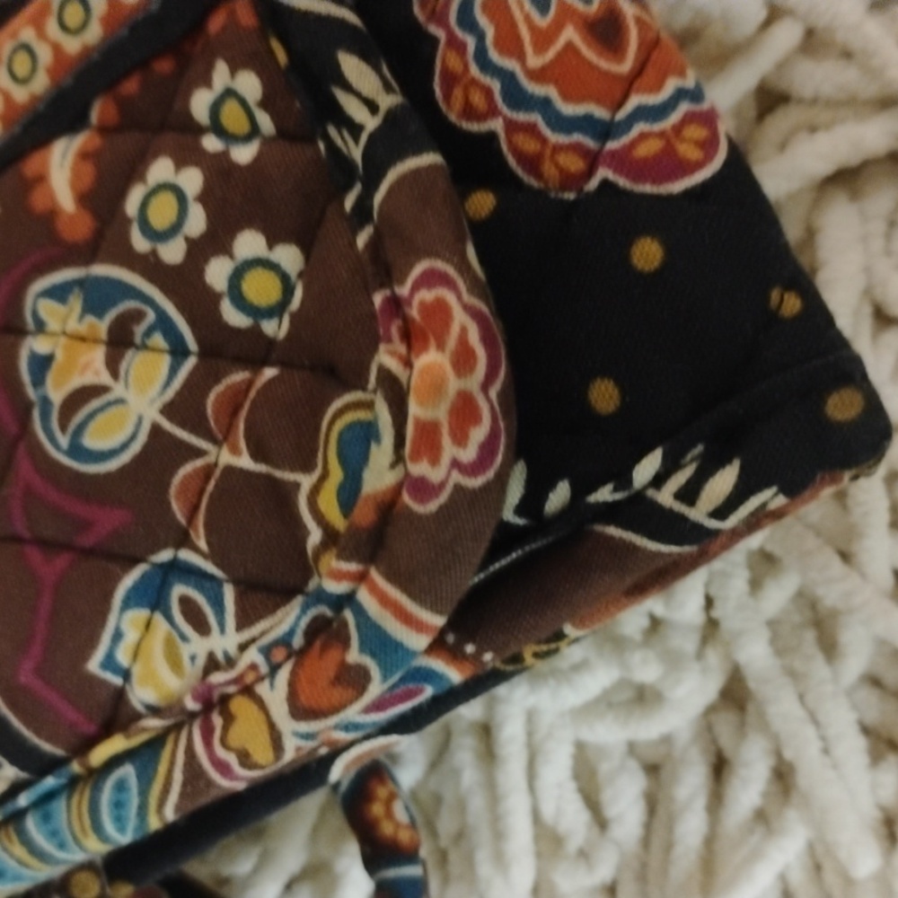 Vera Bradley Kensington Cross body wallet - Picture 6 of 11